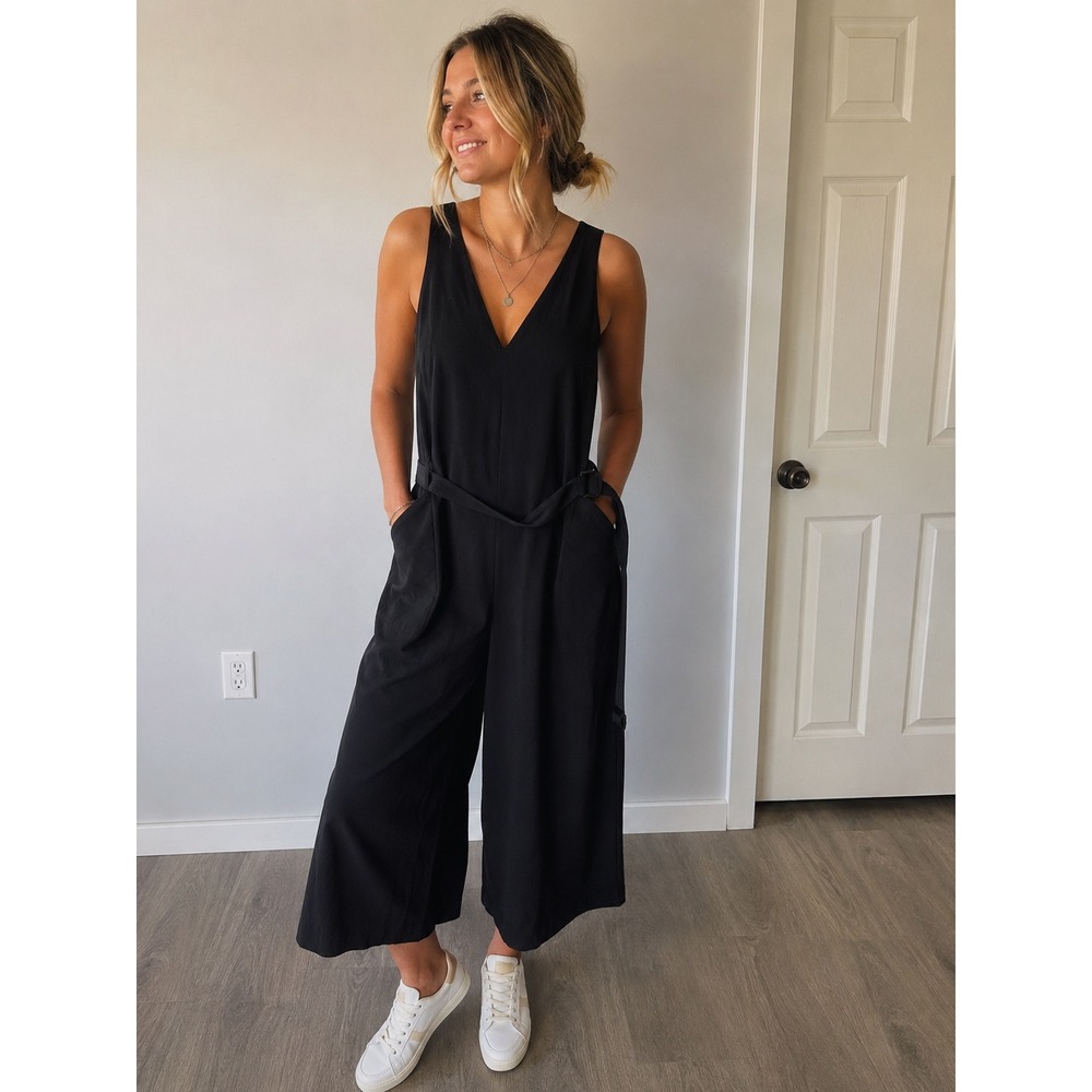 Athleta Black Wide Leg V-Neck Belted Jumpsuit with Pockets Small Sleeveless